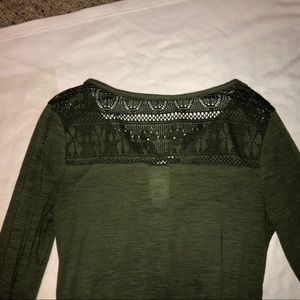 Long sleeve cute top!